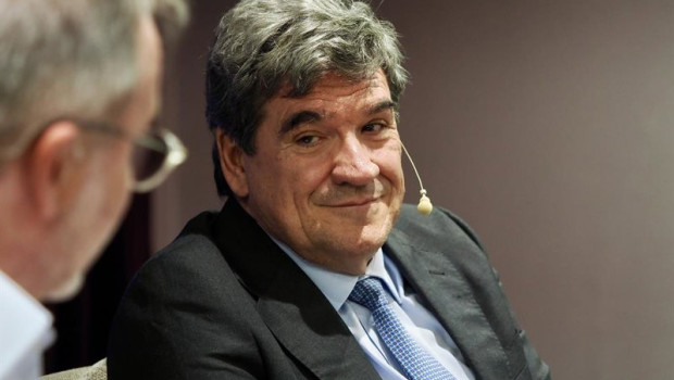 ep el gobernador del banco de espana jose luis escriva durante su intervencion en el foro economico