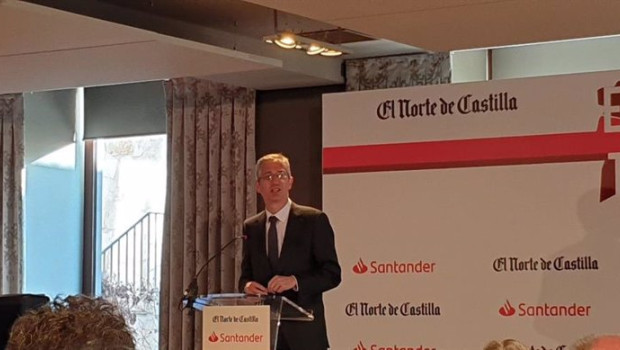ep el gobernador del banco de espana pablo hernandez de cos durante su intervencion en la jornada