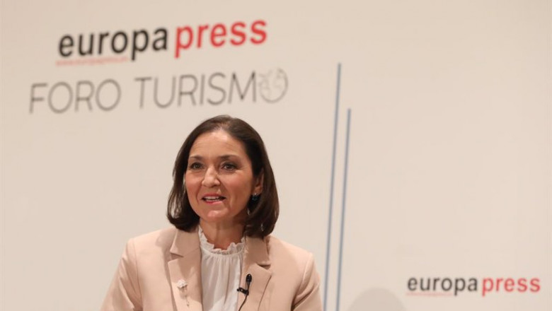 La ministra de Industria, Comercio y Turismo, Reyes Maroto, interviene en la inauguración de los nuevos Desayunos Informativos sobre Turismo por Foro Turismo de Europa Press en el Hotel Eurostars Madrid Tower, en Madrid (España), a 22 de marzo de 2021. | Marta Fernández - Europa Press ep la ministra de industria comercio y turismo reyes maroto interviene en la inauguracion de los