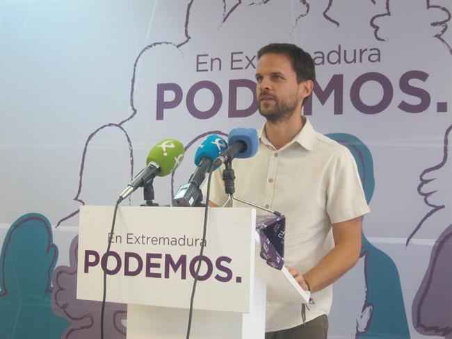 El portavoz del Grupo Parlamentario Podemos, Álvaro Jaén, en rueda de prensa | EUROPA PRESS ep portavozgrupo parlamentario podemos alvaro jaen en ruedaprensa