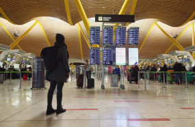 ep viajeros en la terminal t4 del aeropuerto adolfo suarez madrid-barajas
