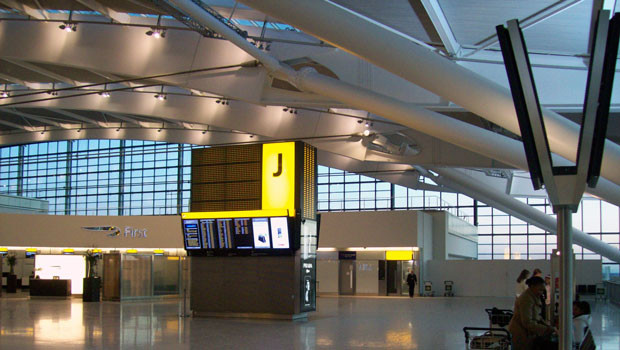 El aeropuerto dl Heathrow Terminal 5 de Londres Inglaterra viajes pd