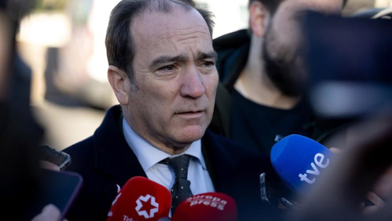 ep archivo el delegado de urbanismo medio ambiente y movilidad borja carabante atiende a los ep archivo el delegado de urbanismo medio ambiente y movilidad borja carabante atiende a los