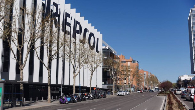 ep archivo   fachada de la sede de repsol en madrid espana