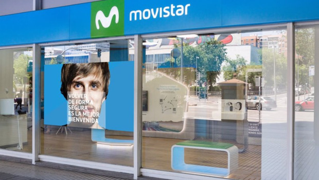 ep archivo   tienda de movistar en la calle general peron madrid