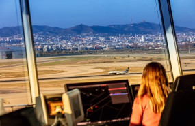 ep archivo   torre de control de enaire en barcelona