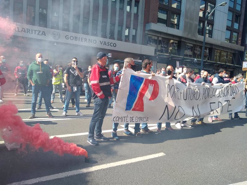 Economía.- Plantilla de Petronor pide apoyo a Gobierno ...
