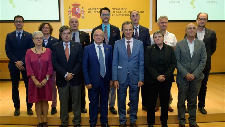 El ministro de Ciencia, Innovación y Universidades en funciones, Pedro Duque, con representantes de los centros y unidades de investigación que han recibido acreditaciones Severo Ochoa y María de Maeztu. | MINISTERIO DE CIENCIA, INNOVACIÓN Y UNIVERSIDADES ep el ministro de ciencia innovacion y universidades en funciones pedro duque con representantes de