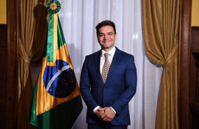 ep el ministro de turismo de brasil celso sabino posa durante una entrevista para europa press en la