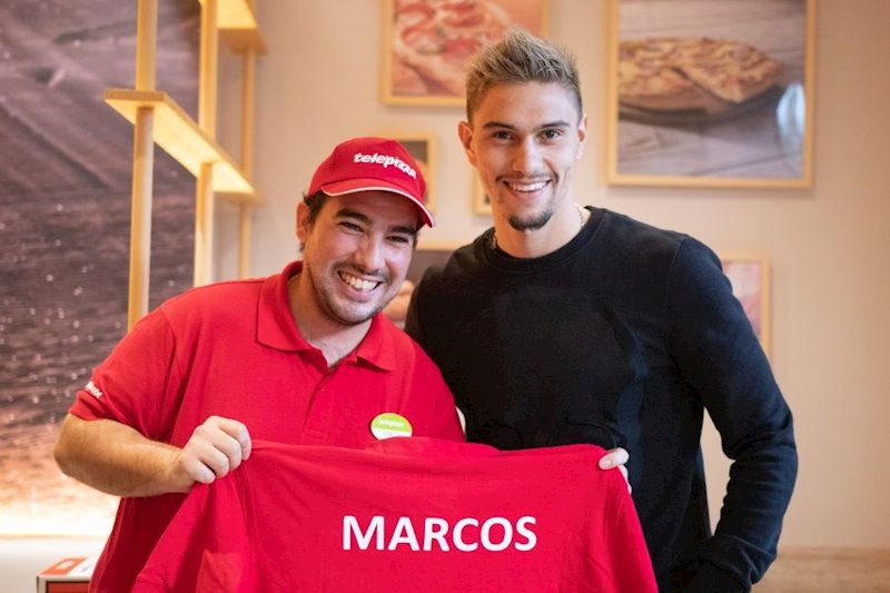 ep marcos jugador de la fundacion rayo vallecano se incorpora a un telepizza de madrid