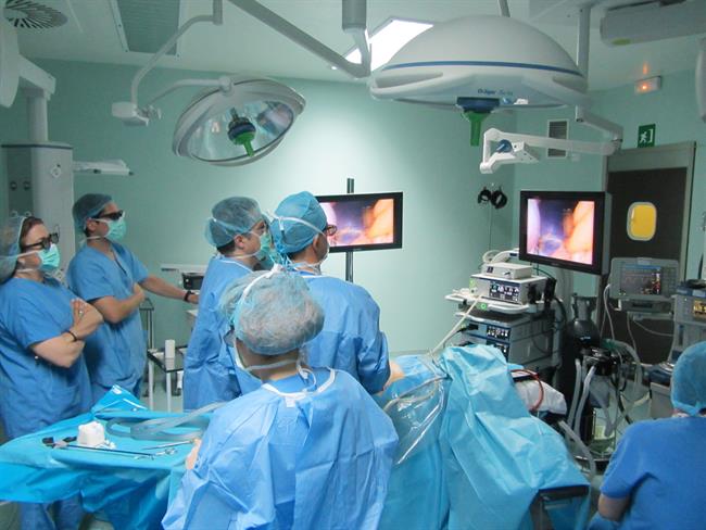 Operación de obesidad con cirugía bariátrica y visión en 3D | HOSPITAL VIAMED MONTECANAL ep operacionobesidadcirugia bariatricavision3d