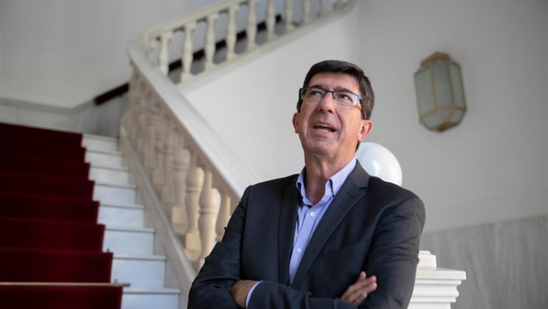 El vicepresidente de la Junta y consejero de Turismo, Regeneración, Justicia y Administración Local, Juan Marín, en el Parlamento | JESÚS PRIETO - EUROPA PRESS ep vicepresidentela juntaconsejeroturismo regeneracion justiciaadministracion local juan marin enparlamento