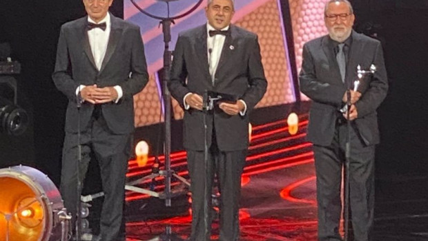 ep zurab pololikashvili entrega el premio platino cine y educacion en valores
