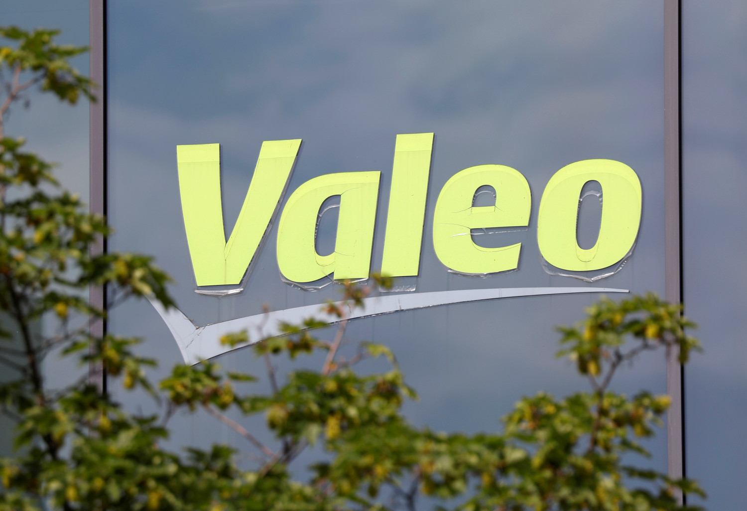 valeo parmi les pretendants a une participation majoritaire dans hanon systems selon la presse 