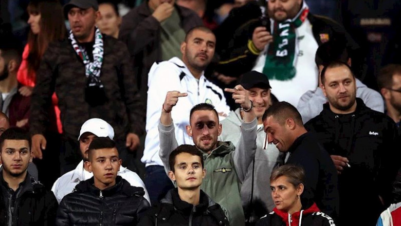 ep aficionados bulgaros durante el partido entre bulgaria e inglaterra clasificatorio para la