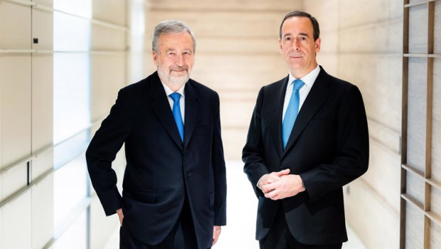 ep archivo   el presidente de caixabank tomas muniesa y el consejero delegado gonzalo gortazar