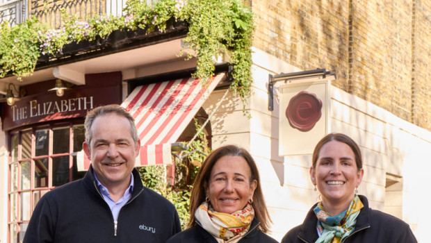ep de izquierda a derecha el consejero delegado de ebury juan lobato la presidenta de banco