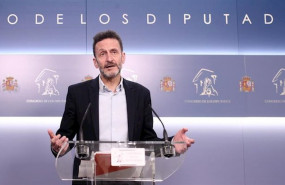 ep el diputado de ciudadanos edmundo bal atiende a los medios de comunicacion tras registrar en el