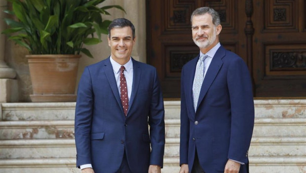 ep el rey felipe vi recibe al presidente del gobierno en funciones pedro sanchez en el palacio de