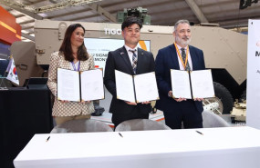 ep firma de acuerdo entre indra y hanwha aerospace