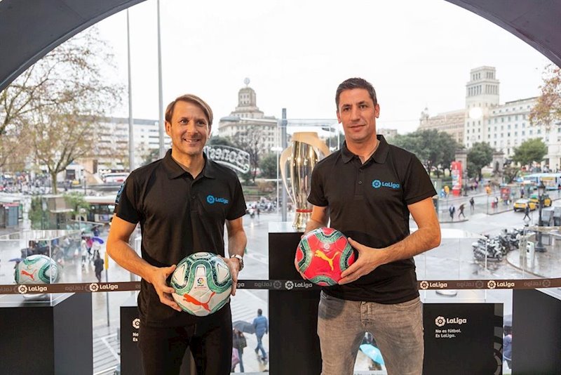 ep gaizka mendieta y joan capdevila en la inauguracion del area movistar laliga en barcelona