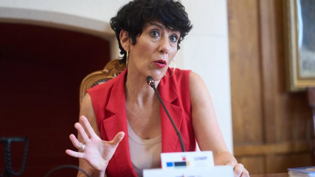 ep la ministra de inclusion seguridad social y migraciones elma saiz atiende a los medios a su ep la ministra de inclusion seguridad social y migraciones elma saiz atiende a los medios a su