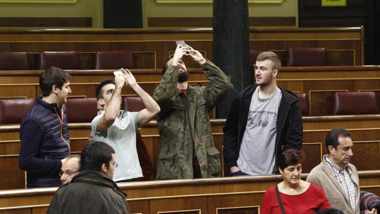 Los ciudadanos visitan el Congreso en la jornada de puertas abiertas | EUROPA PRESS - Archivo ep los ciudadanos visitancongresola jornadapuertas abiertas 20190812173303