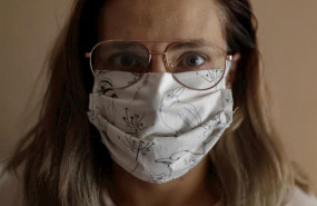 ep mujer con mascarilla