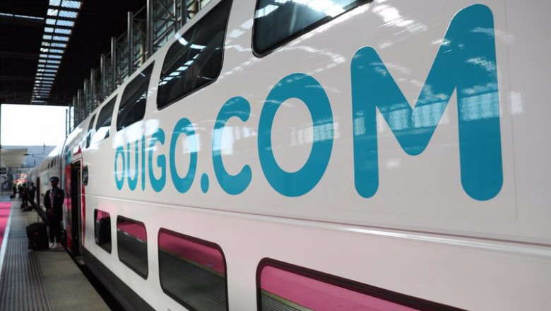 ep un tren estacionado durante la inauguracion del primer trayecto de ouigo a 7 de mayo de 2021