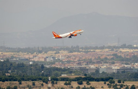 ep vista de un avion despegando