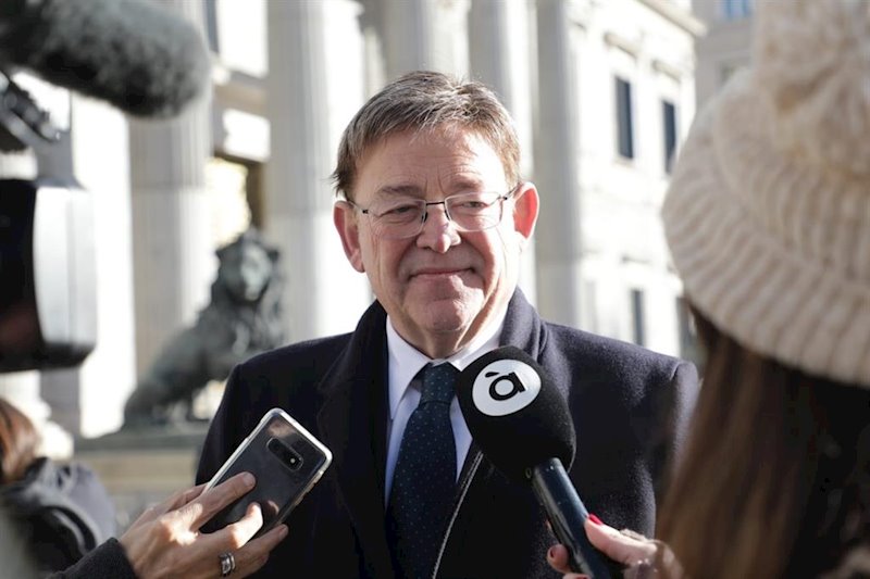 ep ximo puig a la entrada del congreso