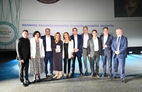 equipo de konecta en los premios excelencia relacin clientes 2026