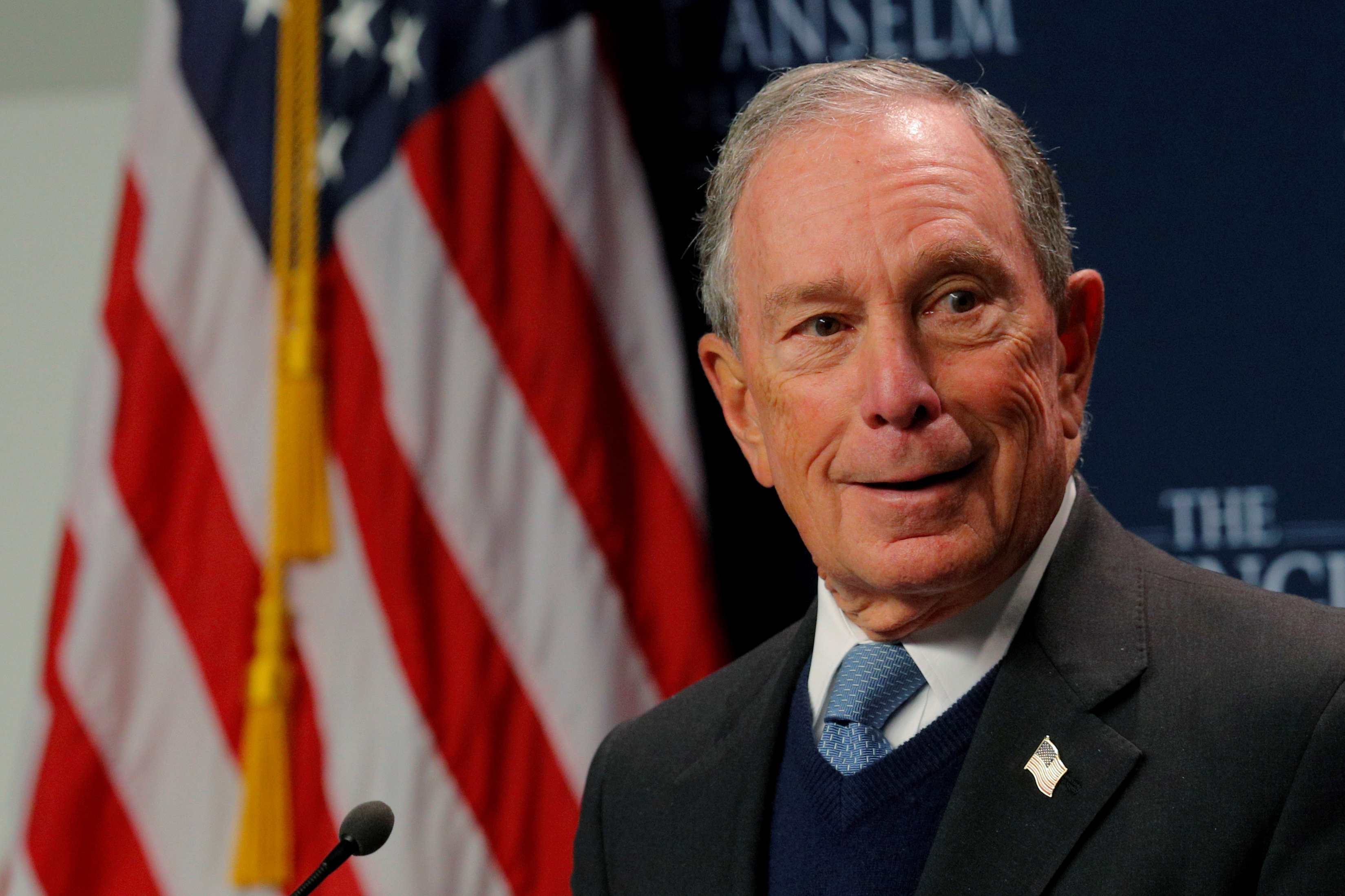 El ex alcalde de Nueva York Michael Bloomberg anuncia su candidatura a la Casa Blanca