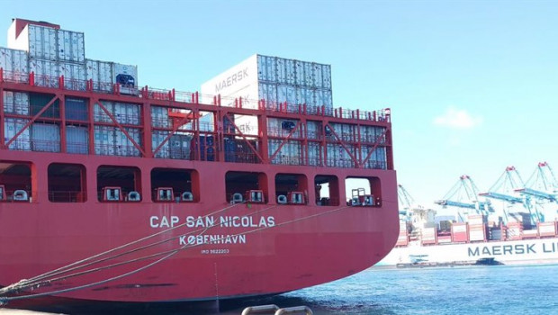 ep archivo   barco con contenedores en el puerto de algeciras
