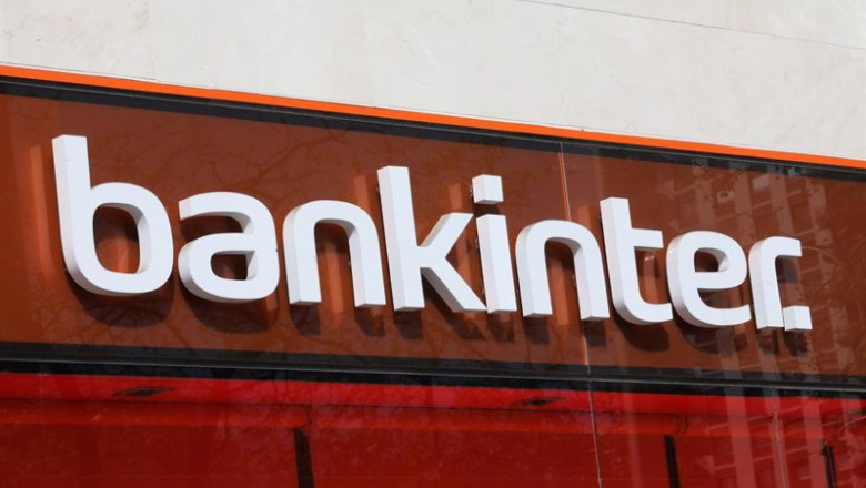 ep archivo   letrero del banco bankinter en una de sus oficinas de madrid a 25 de marzo de 2020