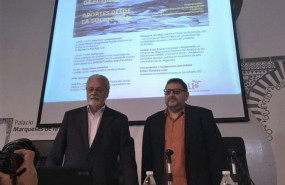 ep el defensor del pueblo andaluz jesus maetzu junto al profesor manuel rio ruiz