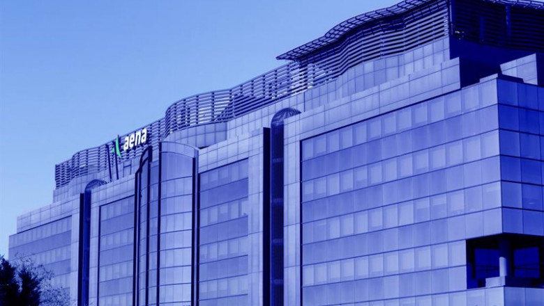 ep fachada del edificio de aena piovera azul sede central de la empresa en madrid espana a 24 de ep fachada del edificio de aena piovera azul sede central de la empresa en madrid espana a 24 de