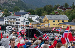 ep hurtigruten genera mas de 200 millones de euros al ano en las comunidades costeras de noruega