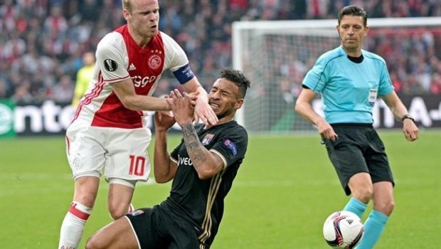 ep klaasentolisso disputanbalonajax-lyon