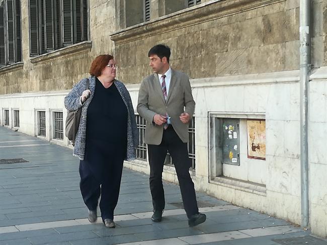 La ex consellera Ruth Mateu llega a los juzgados con su abogado | Europa Press ep la ex consellera ruth mateu llegalos juzgadossu abogado
