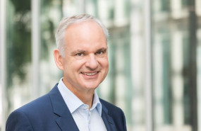 ep los accionistas de lufthansa votaran en mayo a johannes teyssen como presidente del consejo de