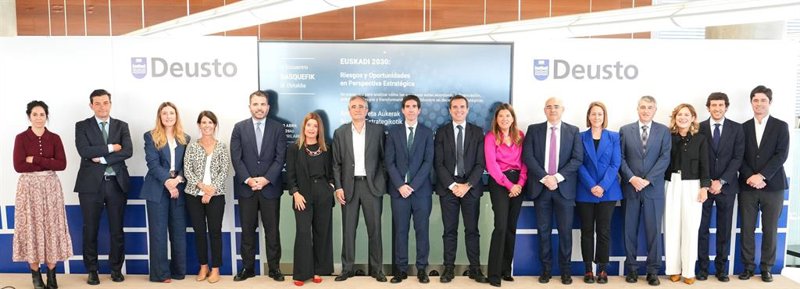 ep ponentes y expertos del iii encuentro organizado por el cluster financiero vasco basquefik en