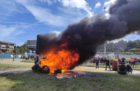 ep protesta al arranque de la huelga en alcoa cervo