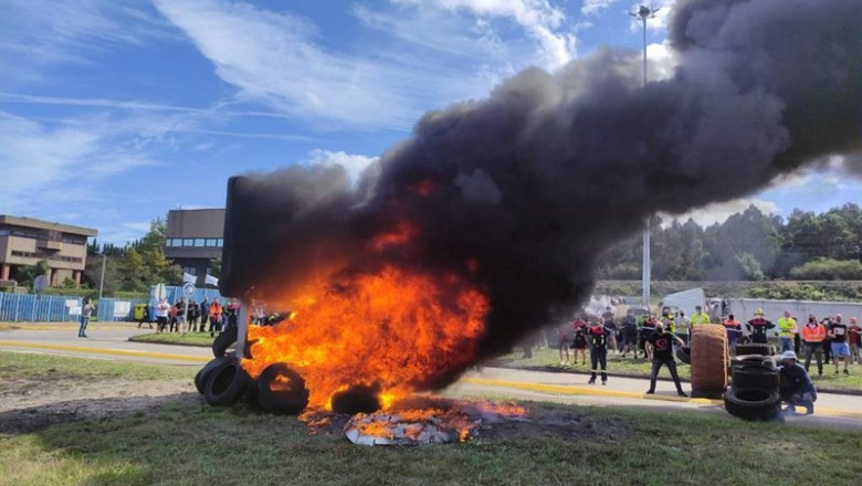 ep protesta al arranque de la huelga en alcoa cervo