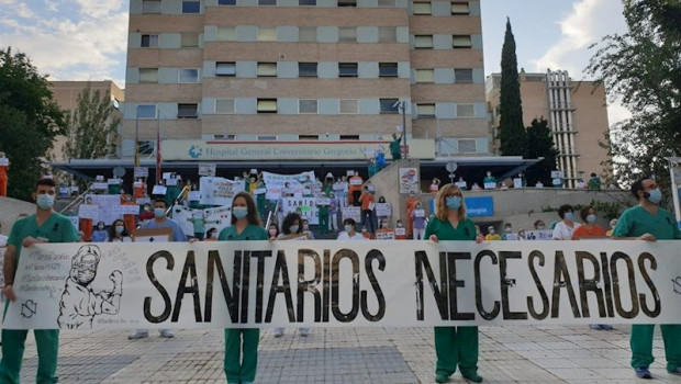 ep sanitarios reivindican la sanidad publica en el hospital gregorio maranon