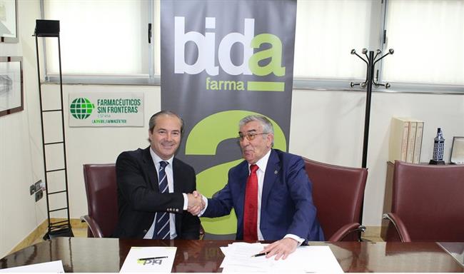 Antonio Pérez Ostos y Rafael Martínez en la firma del acuerdo FSFE y BidaFarma | FSFE ep antonio perez ostosrafael martinezla firmaacuerdo fsfebidafarma