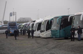 ep archivo   autocares discrecionales y turisticos estacionados