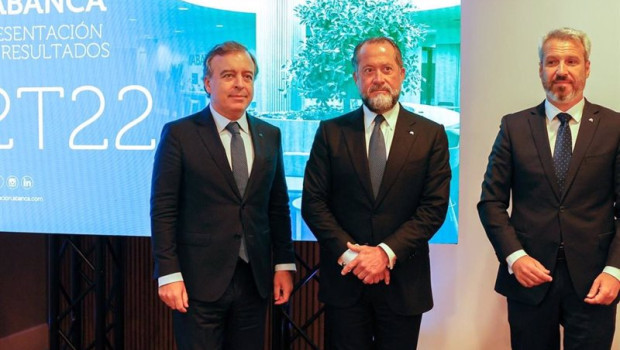 ep archivo   de izquierda a derecha el consejero delegado de abanca francisco botas ratera el