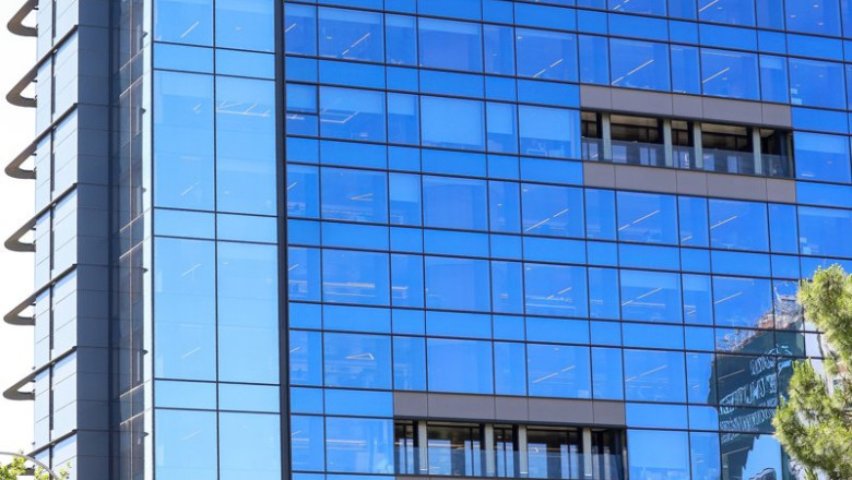 Archivo - Edificio de la sede de Naturgy, a 11 de junio de 2024, en Madrid (España). Las acciones de Naturgy se desplomaban casi un 12% en Bolsa tras dar CriteriaCaixa y la emiratí Taqa por terminadas sus conversaciones para un posible pacto de cooperació | Marta Fernández Jara - Europa Press - Archivo ep archivo edificio de la sede de naturgy a 11 de junio de 2024 en madrid espana las acciones de 20251210192204