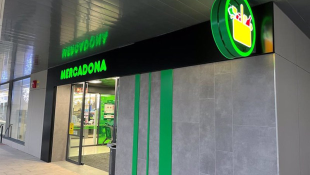 ep archivo   fachada del nuevo supermercado que abre mercadona en vigo